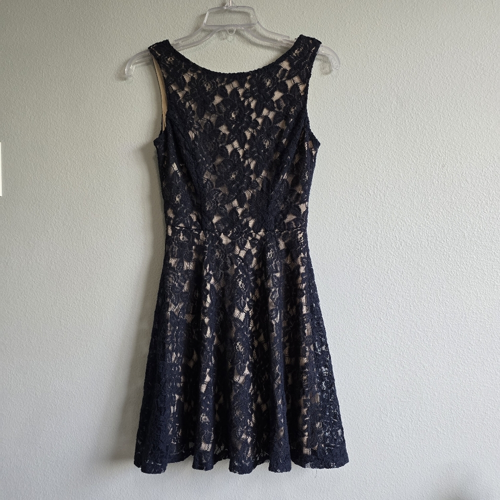 Speechless Navy Lace Sleeveless Roundneck Junior Dress size 3